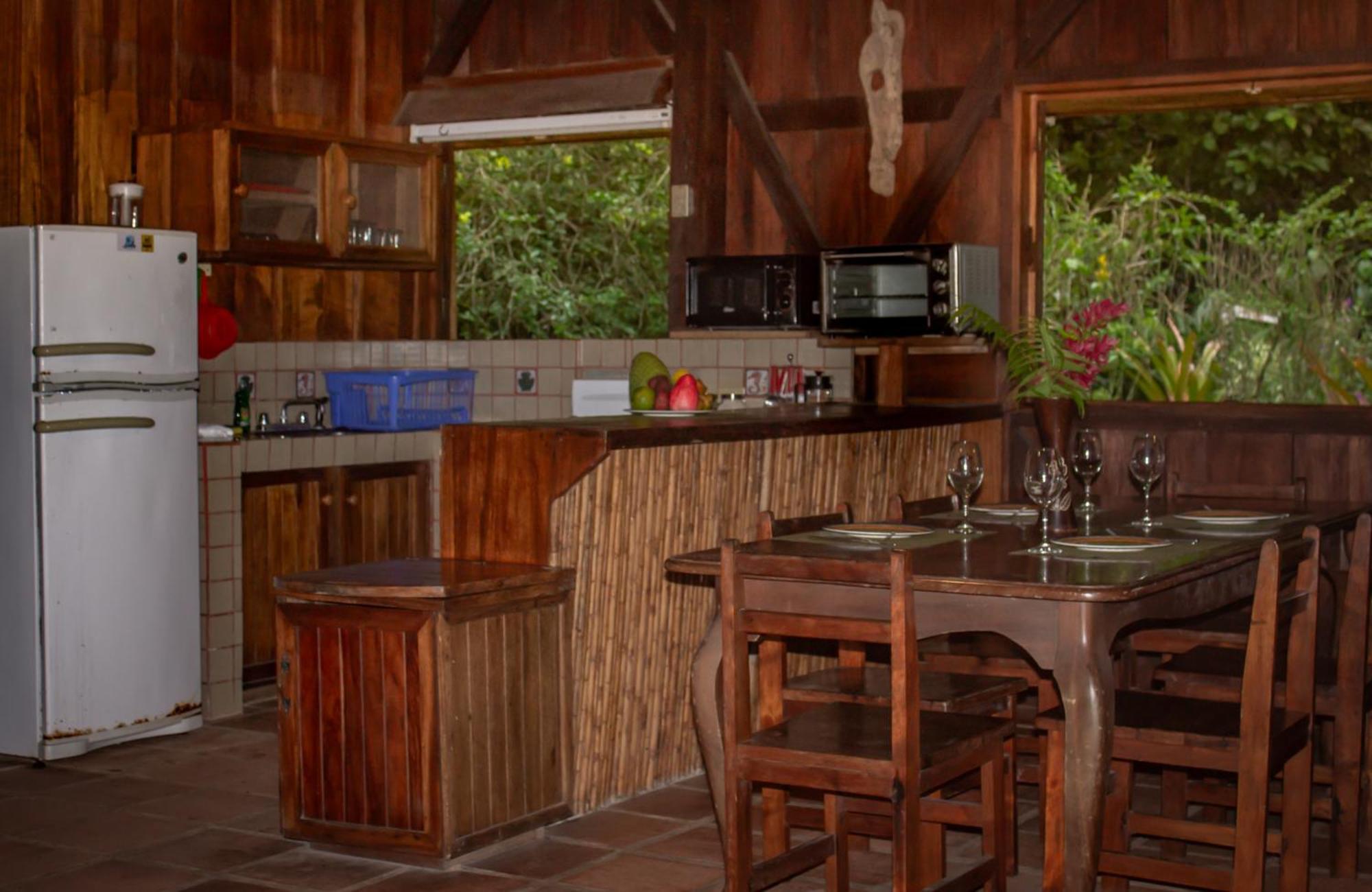 Casa Heliconia - Spacious, Big Garden, Close To The Beach Puerto Viejo de Talamanca Exterior foto